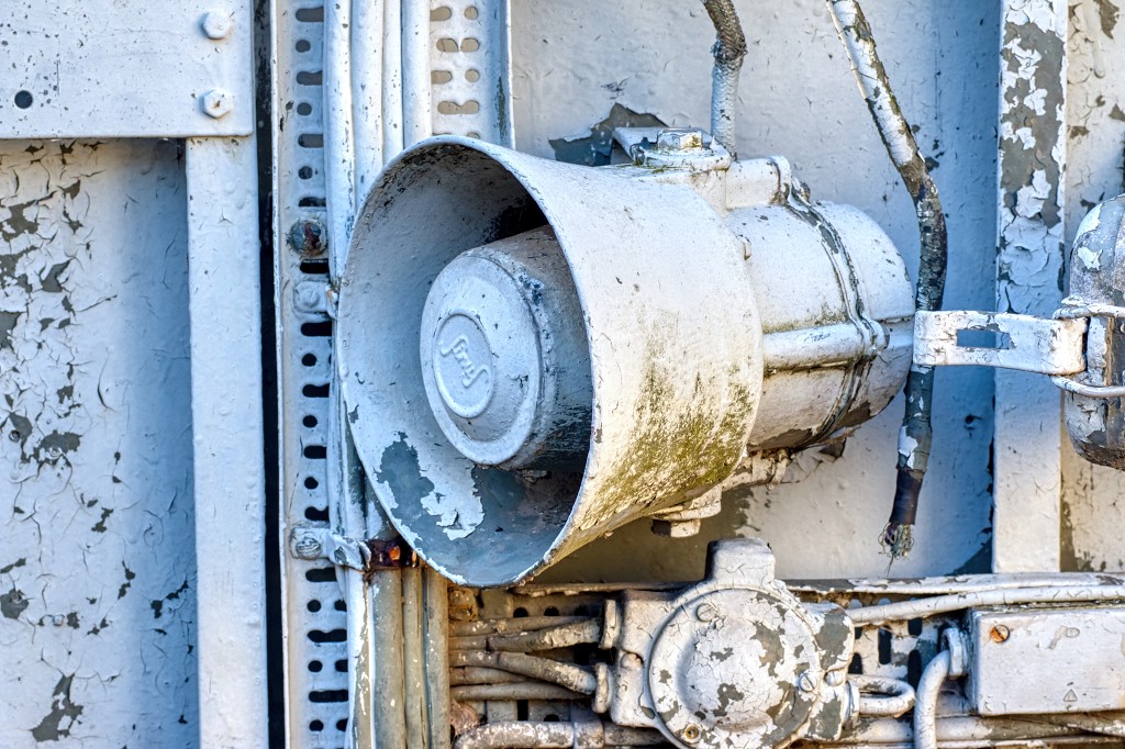 HDR urbex trash naval boats antwerpen torpedoboot torpedoboat torpilleur marine maritiem navy abandoned verlaten decay lost place places abandonne